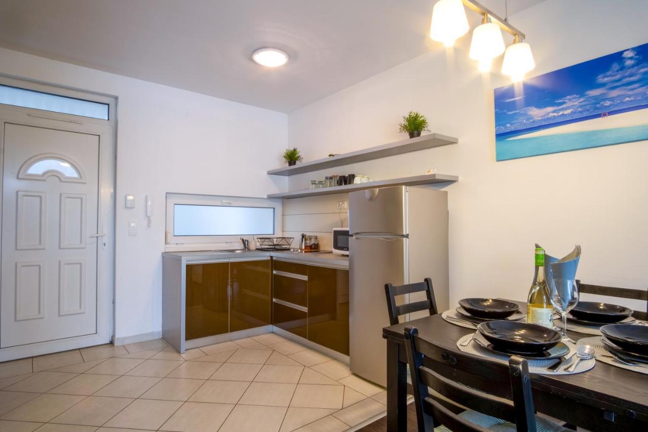 Myflat Siofok Beach Apartment מראה חיצוני תמונה