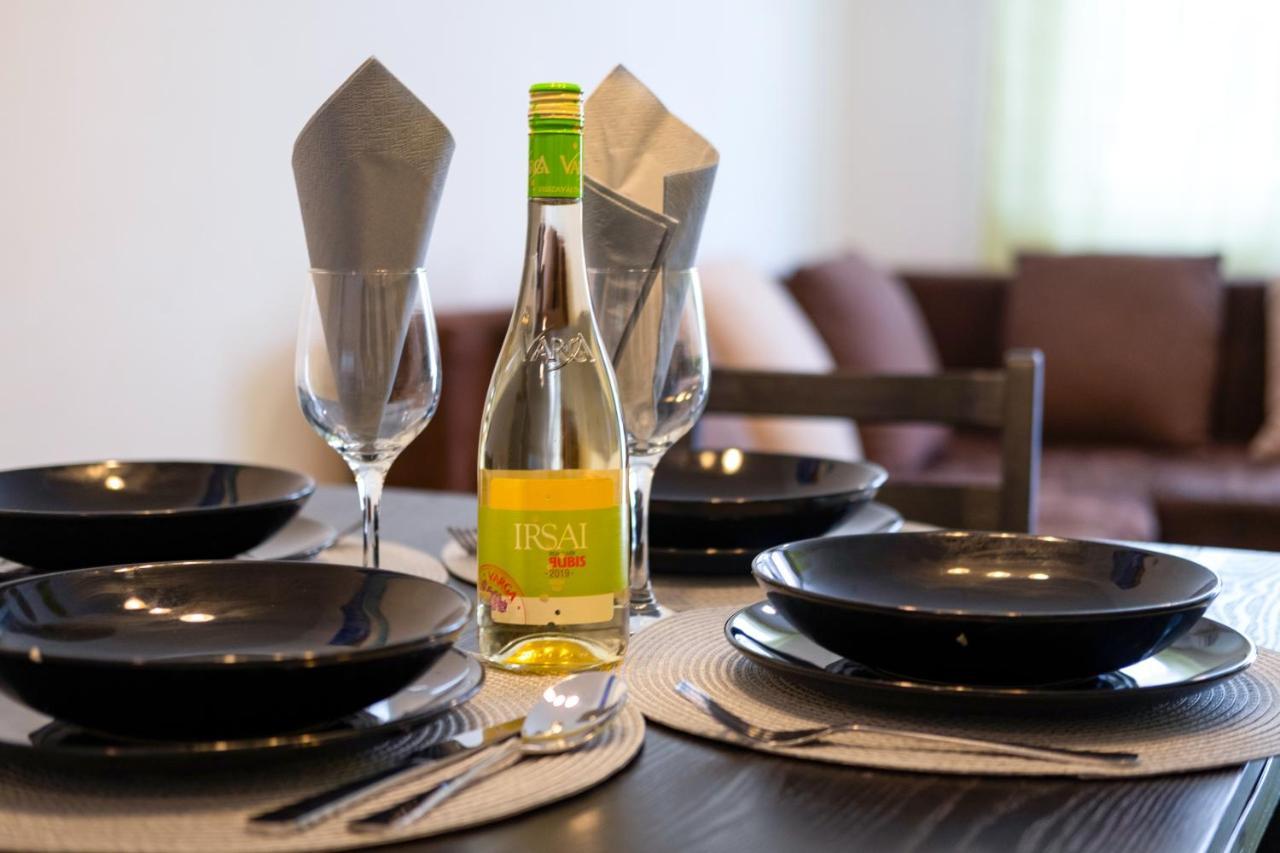 Myflat Siofok Beach Apartment מראה חיצוני תמונה