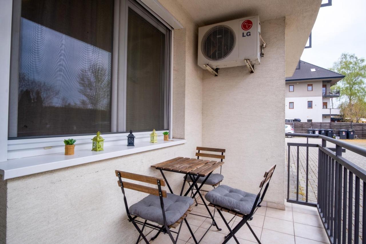 Myflat Siofok Beach Apartment מראה חיצוני תמונה