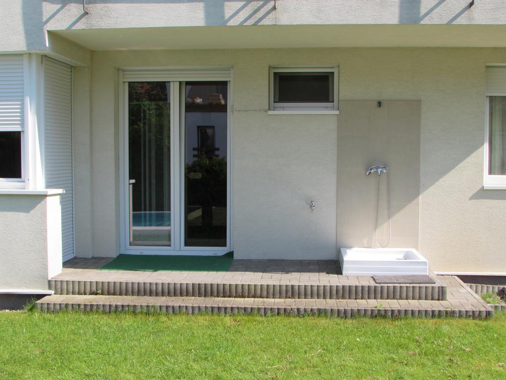 Myflat Siofok Beach Apartment מראה חיצוני תמונה